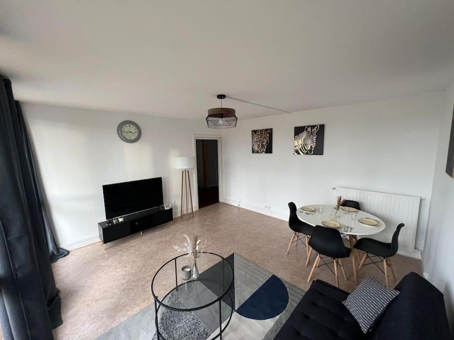 Appt T3, 65 M2 Proche De Paris Apartment Mery-sur-Oise Luaran gambar